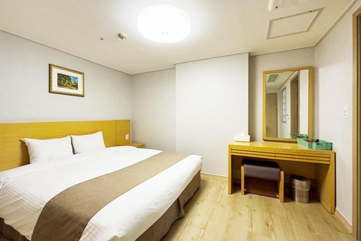 Mohang Haenaru Family Hotel Buan Kamer foto