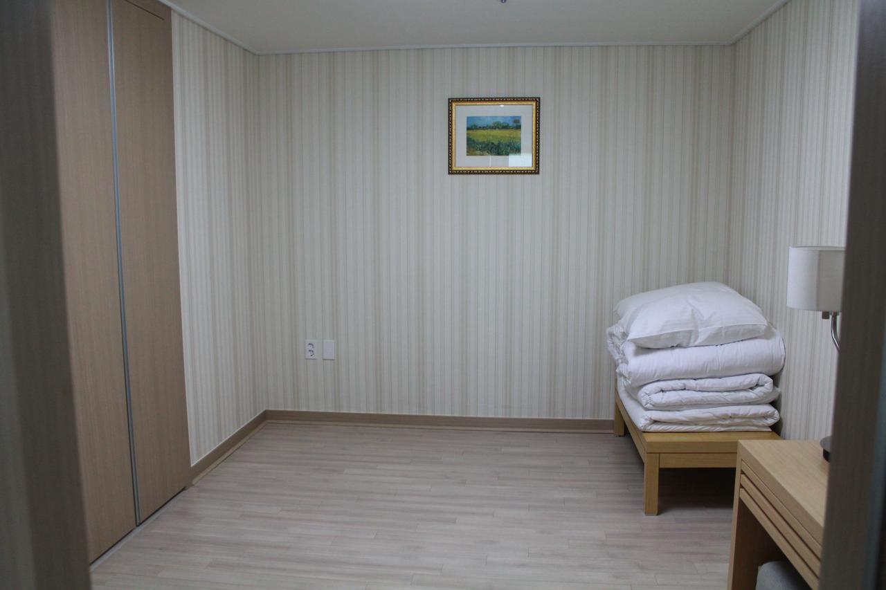 Mohang Haenaru Family Hotel Buan Buitenkant foto